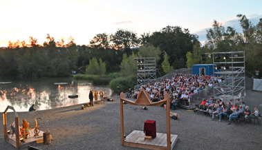 Theater im Kies bringt die Geschichte des Rheindurchstichs eindrucksvoll auf die Bühne