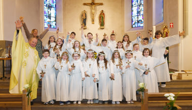 Pfarrei feierte mit 19 Kindern Erstkommunion