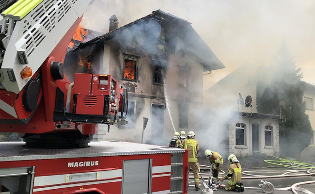 Ehemaliges Wirtshaus abgebrannt: Polizei vermutet Brandstiftung