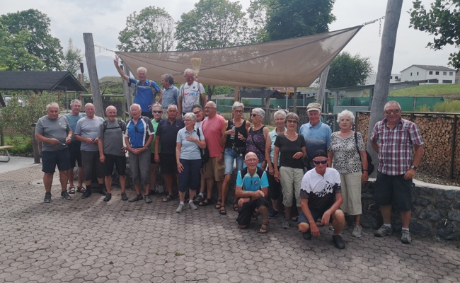 Ehemalige waren mit dem Velo unterwegs
