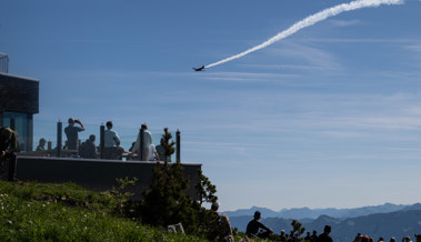 Flieger, Workshops und Zürcher Singles: Remmidemmi auf dem  Hohen Kasten