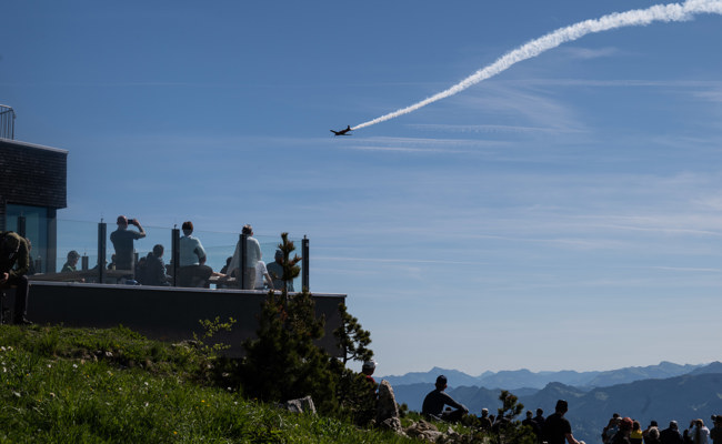 Flieger, Workshops und Zürcher Singles: Remmidemmi auf dem  Hohen Kasten