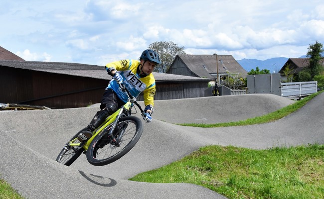 Die Schnellsten flogen über den Pumptrack bei der Saisoneröffnung
