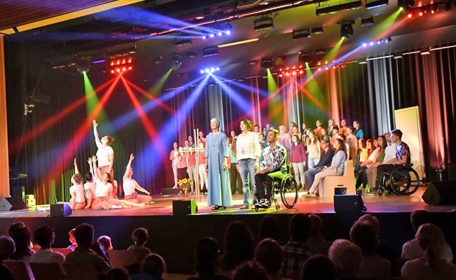 Ein Musical über Familie und Zukunft: es verbindet Alltag, Musik und grosse Fragen