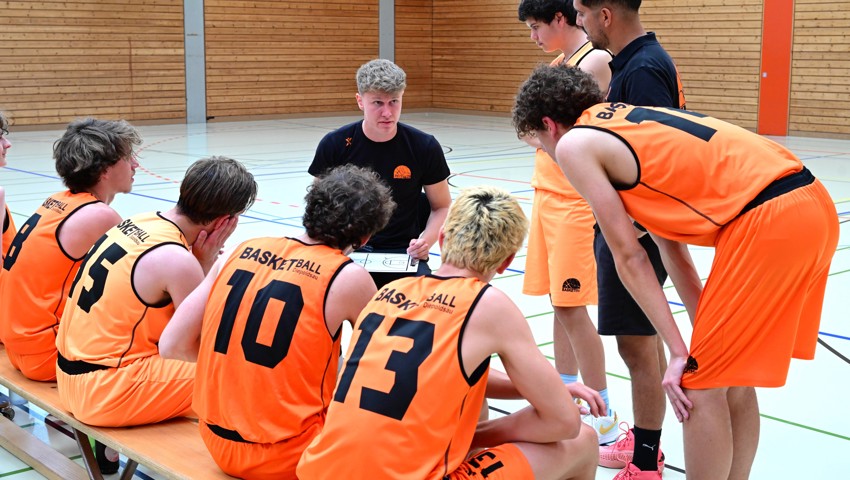 Fünf Jahre lang war Trainer Andreas Walter mit viel Herzblut für die Rheintaler Basketballer tätig.