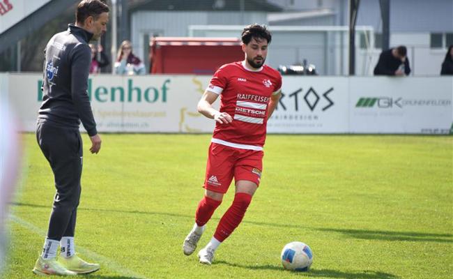 Der FC Montlingen dreht das Spiel und legt als Leader vor