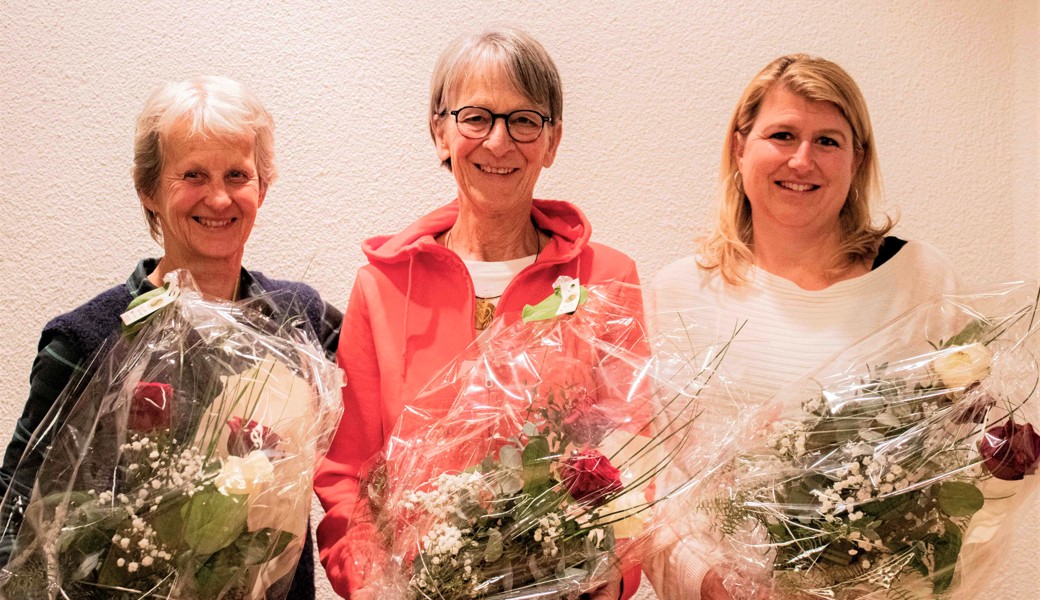 An der HV (von links): Ehrenmitglied Vreni Wolgensinger, Goldenmitglied Vroni Wittwer und Ehrenmitglied Marlene Benz.