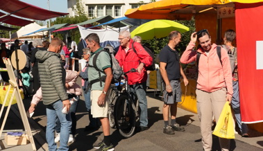 Jahrmarkt Walzenhausen: Gebackene Pilze, frisches Gemüse und Raclette