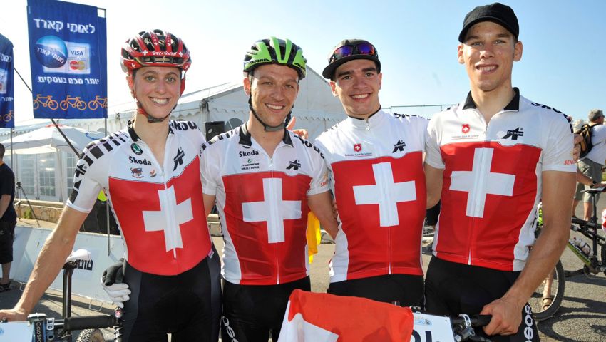 EM-Gold im Team Relay 2010 (v.l.): Karin Leumann, Ralph Näf, Roger Walder, Thomas Litscher.