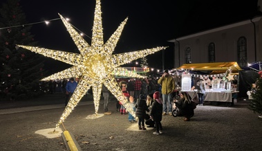 Adventliches, Akrodancer und Alphornbläser am Weihnachtsmaart