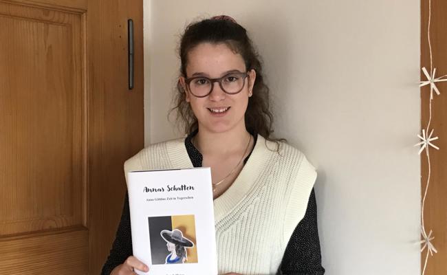 «Annas Schatten» auf  100 Seiten