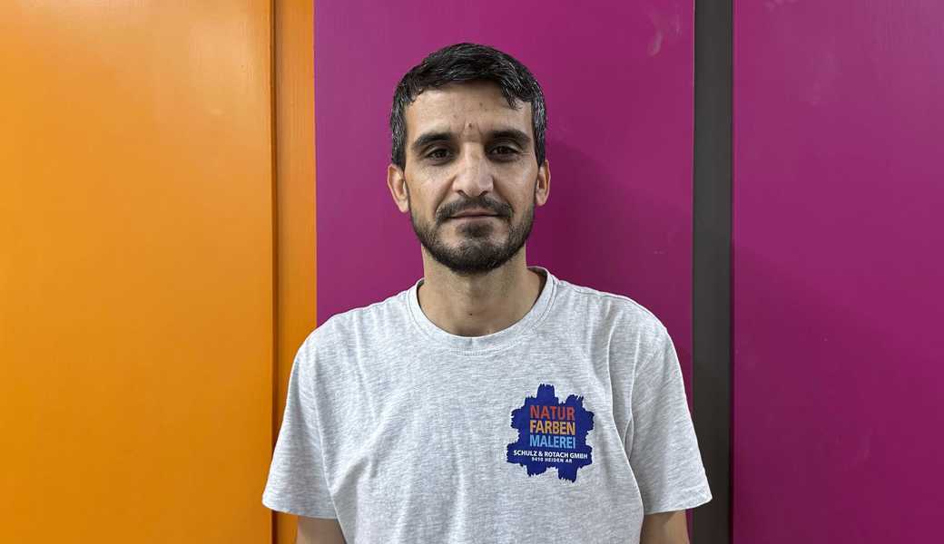 Seit August arbeitet der Syrer Mousa Ghanem als Praktikant bei der Naturfarbenmalerei Schulz & Rotach GmbH.