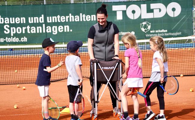 Der Ball prägt ihr Leben
