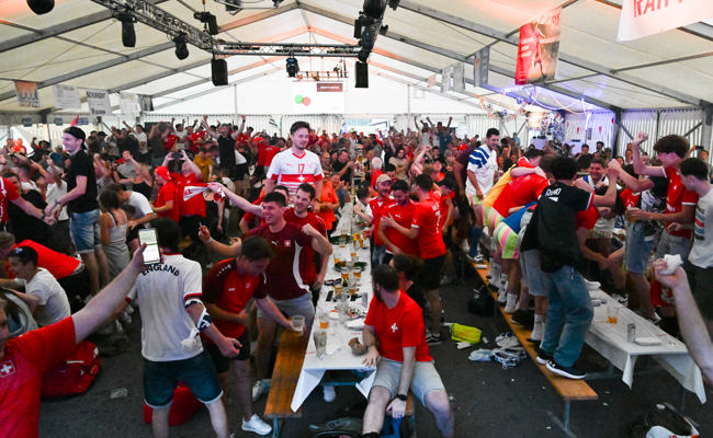 «Hopp Schwiiz» auf dem Rüthner Rheinblick – Ein Fussballfest (leider) ohne Happy End