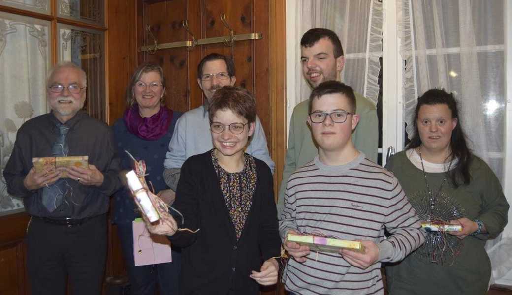 Die Geehrten (von links): Leo Sagurna, Claudia Niederer, Reto Menzi, Tabea Lutz, Livio Graber, Benjamin Graber und Raffaela Massimiano. Es fehlen: Angela Böhler, Marie-Therese Zürcher, Markus Reifler und Chetti Zucca. 