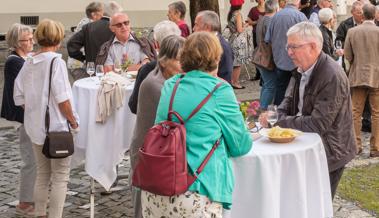 Diogenes: Die erste HV im neuen Theater
