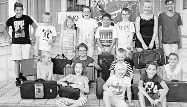 Strahlende Gesichter  bei Instrumenten-Übergabe