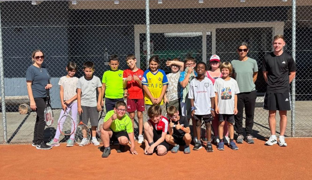 Kinder von der HPS Heerbrugg beim Tennisclub Diepoldsau-Schmitter