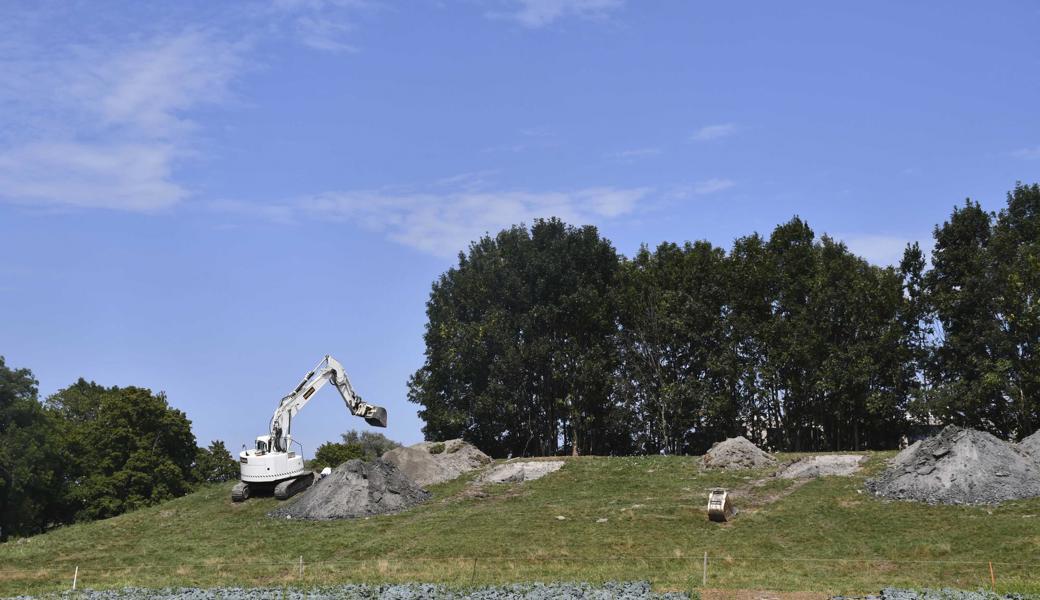 Die Gemeinde Oberriet hat 2018 den Kugelfang des ehemaligen Schiessstands Kriessern rückbauen lassen. Das war aufwendiger als zunächst angenommen, weil der Boden mehr Blei enthielt als erwartet.