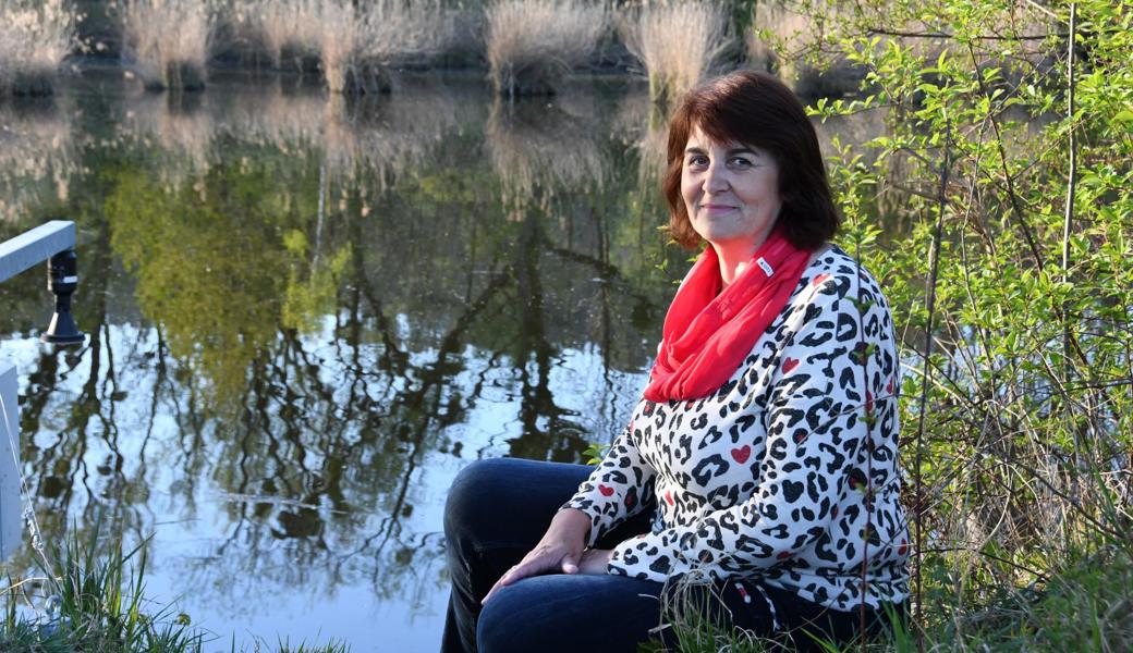 Erika Ulmann ist Stellenleiterin des ambulanten Hospiz-Dienstes Rheintal. In ihrer Freizeit erholt sie sich gerne in der Natur, wie hier im Naturschutzgebiet Höchstern in Balgach.