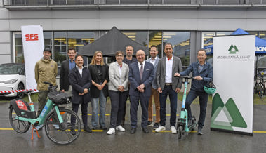 Das Auto stehen lassen? SFS will das Pendelverhalten seiner Mitarbeitenden beeinflussen Das Auto stehen lassen? SFS will das Pendelverhalten seiner Mitarbeitenden beeinflussen