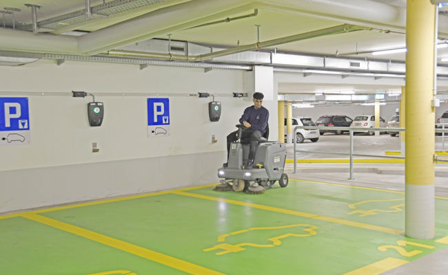 Parkgaragen im Überblick: Preise, Auslastung, IV-Parkplätze und Elektroladestationen