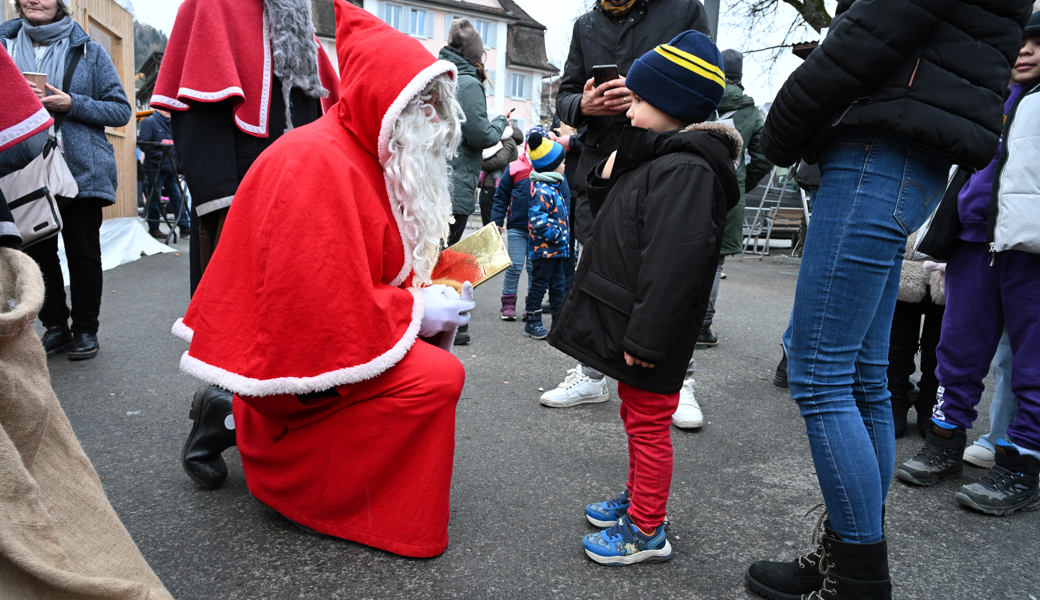 Herrliche Weihnachtsstimmung und viel Publikum am St.Margrether Klausmarkt