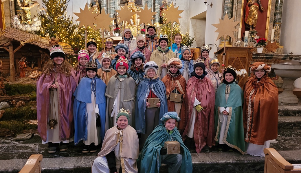 Sternsingerkinder aus der Pfarrei Rüthi. Bild: Silvia Fässler Sternsingerkinder aus der Pfarrei Rüthi. Bild: Silvia Fässler