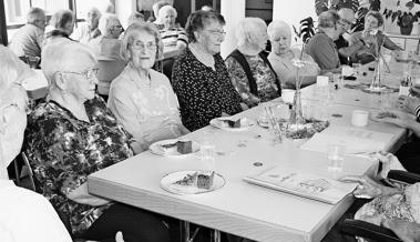 Frühlingsfest mit Uraufführung  eines eigenen Liedes