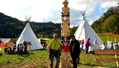 Totem – ein Zeichen der Dorfgemeinschaft