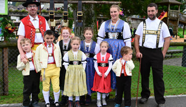 Herrliche Trachten, harmonische Alphornklänge und ein riesiges Publikum Herrliche Trachten, harmonische Alphornklänge und ein riesiges Publikum