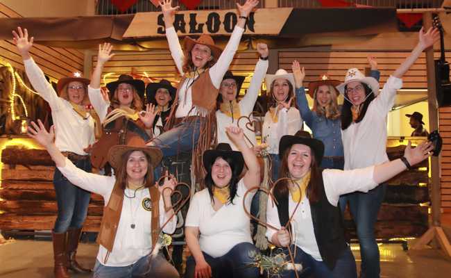 Hauptversammlung einmal anders - Wild West in der Berglihalle