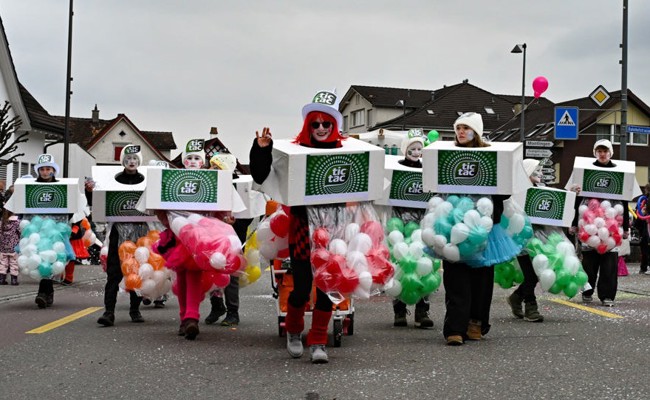 Umzug in Oberriet: 33 kreative Gruppen machten Tausenden am Strassenrand Freude