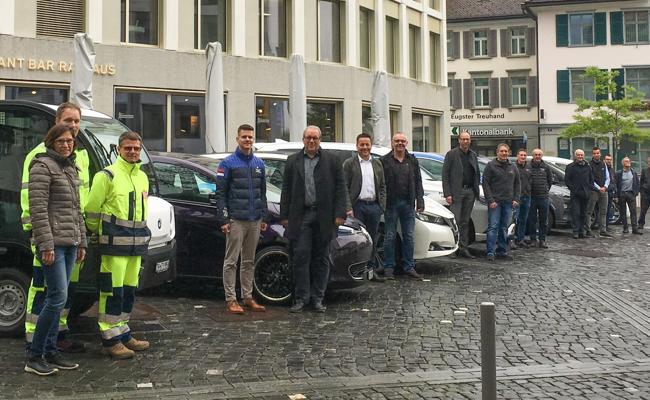 Stadträte testeten Elektroautos