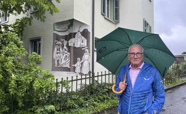Sgraffiti von Mädy Zünd: Kunstwerke zum Thema Heilmittel an ehemaliger Rosenberg-Drogerie