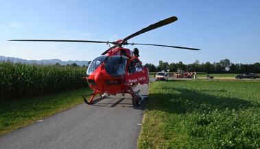 Rega fliegt Motorradfahrer nach Unfall ins Spital