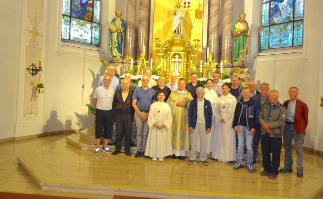 Männer pilgerten zur Kirche Maria Geburt