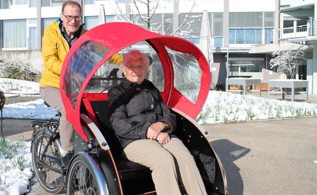 Seniorenausflüge mit Fahrtwind im Haus Viva