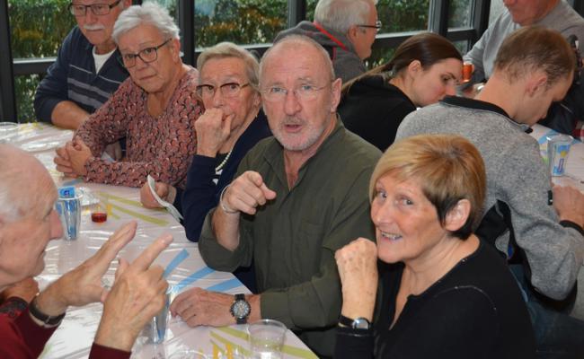 Siedwurst-Party der Biene Bank