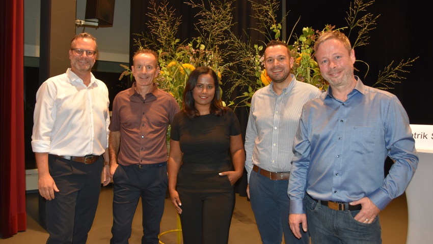 Hier hatten sie alle noch gut Lachen (von links): Patrik Sieber, Urs Lüchinger, Sarah J. Bösch, Joël Zünd, Claudio Kehl. Hier hatten sie alle noch gut Lachen (von links): Patrik Sieber, Urs Lüchinger, Sarah J. Bösch, Joël Zünd, Claudio Kehl.