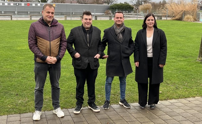 Joel Breu und Thomas Bösch sind die neuen Pächter des Kiosks im Schwimmbad Weier