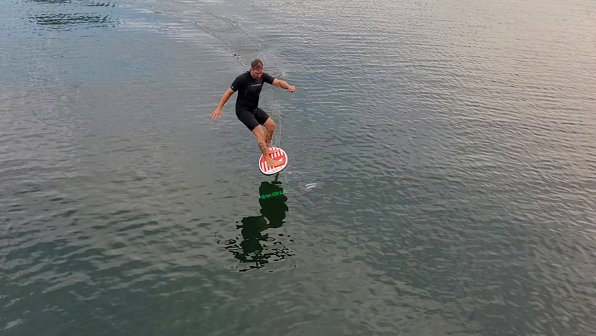 Neuer Surftrend am Baggersee Neuer Surftrend am Baggersee