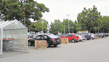 Übergangs-Laden auf Parkplatz