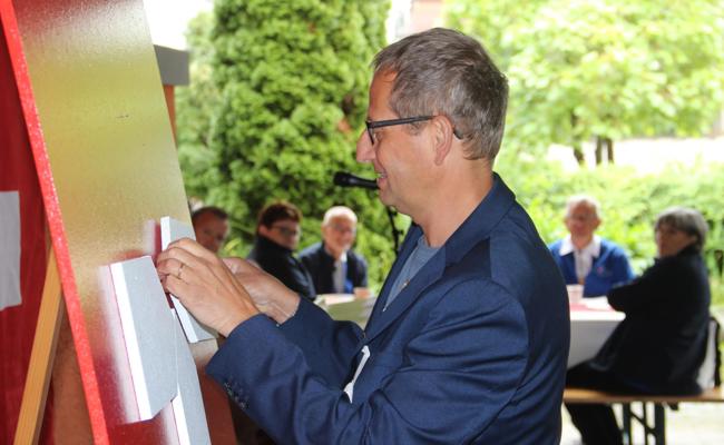 Das Kreuz braucht alle vier Teile