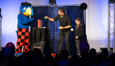 Kinder stehen an der Rhema am Family Day im Mittelpunkt