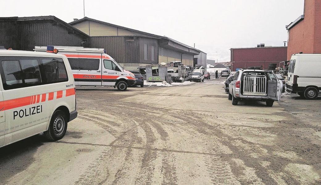 Die Kantonspolizei St.Gallen im Einsatz bei der Hanfplantage Altstätten 2015.