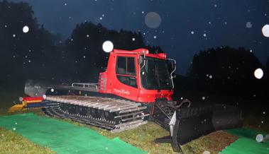 Pistenfahrzeug beim Skilift eingeweiht
