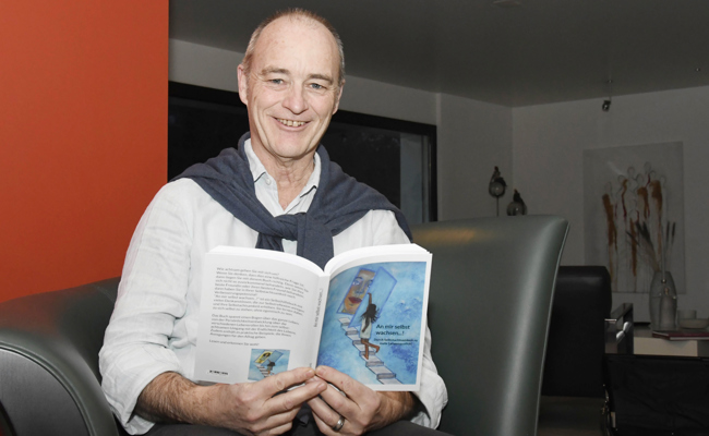 Sterbebegleiter Martin Bürki hat ein tiefgründiges Buch geschrieben