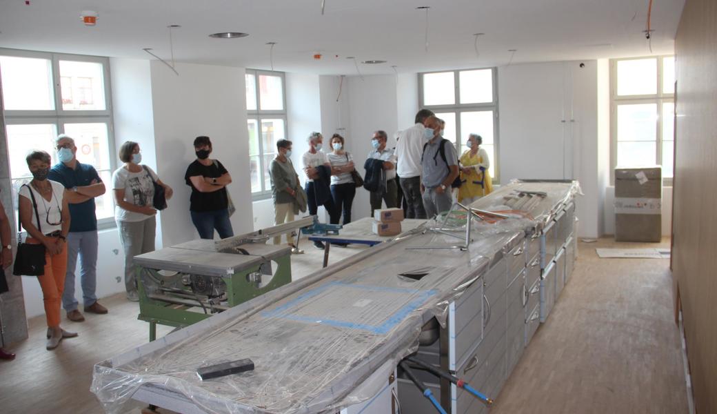 Obschon etwa gleich gross wie am bisherigen Ort an der Kugelgasse, wird das neue Foyer den Gästen mehr Platz bieten.