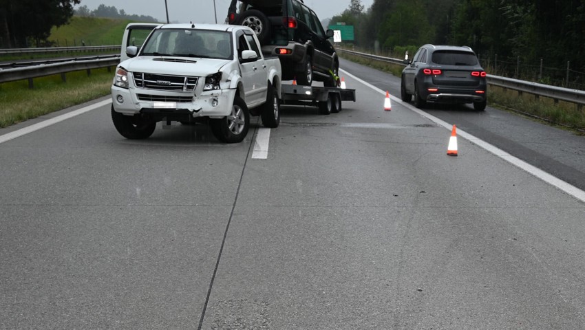 Unfall auf A13: beide Fahrstreifen waren zwei Stunden blockiert